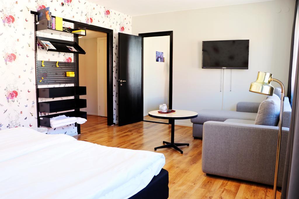 Hotell Kungsljus, Budgethotell Västervik Kültér fotó